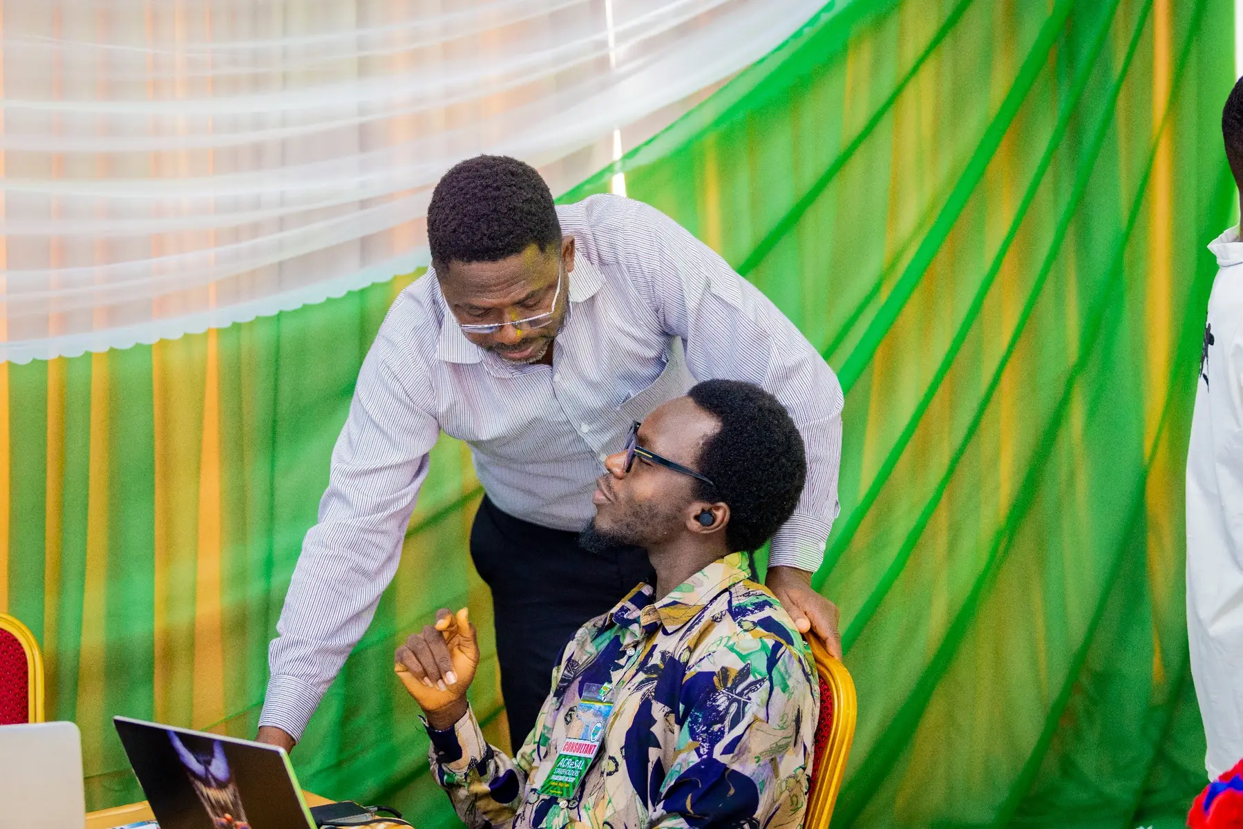 Technical discussion during a stakeholder session